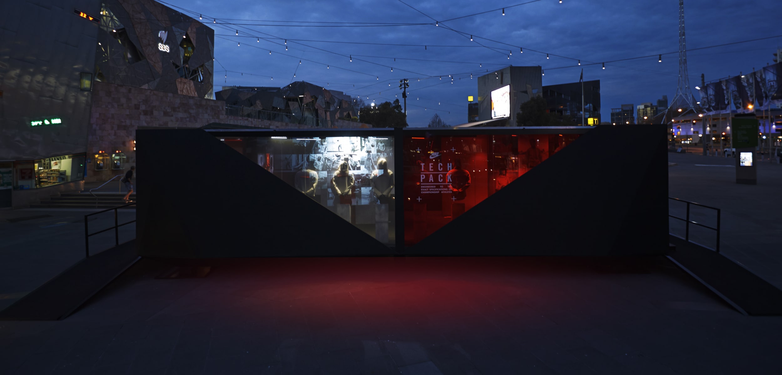 Nike-tech-pack-03-min